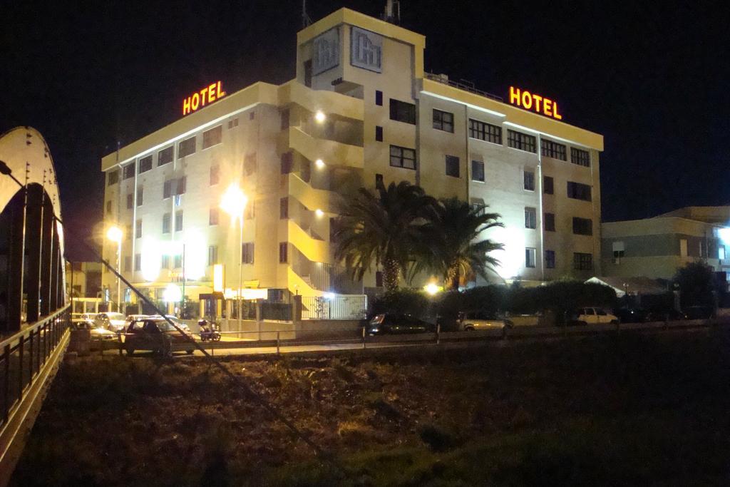 Hinterland Hotel Quartu SantʼElena Zewnętrze zdjęcie